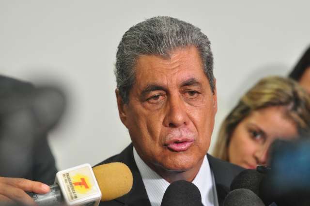 Puccinelli diz que pode exonerar servidores que tenham ficha suja