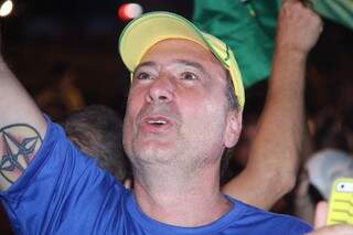 Manifestante contrário a Dilma Rousseff vibra com voto a favor do impeachment. (Foto: Alan Nantes)