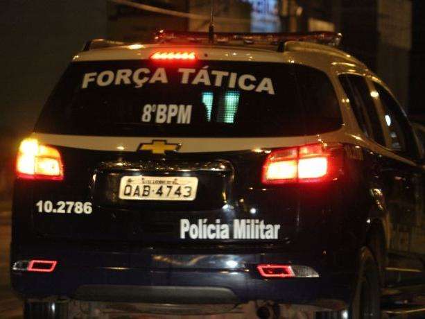 Casal suspeito de pertencer ao PCC &eacute; preso por tr&aacute;fico no interior