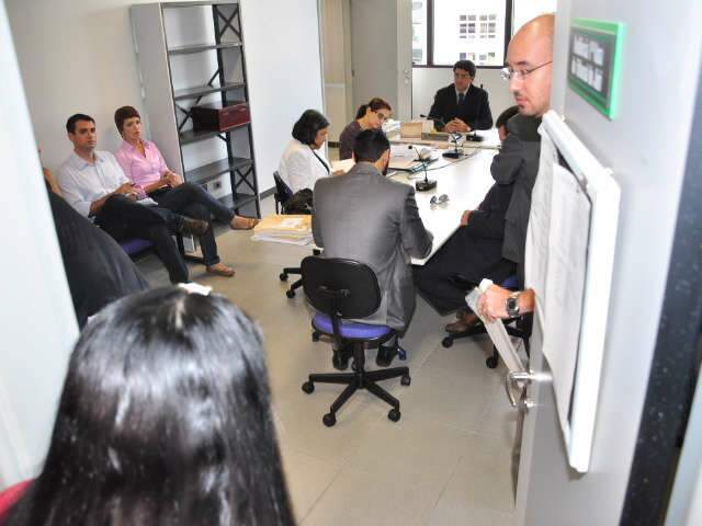  Testemunhas de defesa relatam &ldquo;tormento&rdquo; de m&atilde;e acusada de matar Rafaela