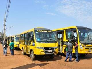 Transporte escolar é alvo de outro protesto em Dourados (Foto: A. Frota/Divulgação)