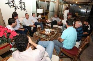 Bernal reuniu deputados e novos aliados na casa de Delcídio para discutir base aliada (Foto: Divulgação)