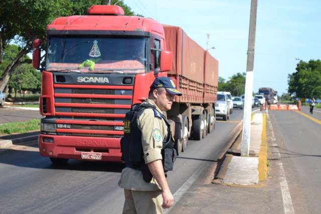 Motoristas devem ficar atentos aos trechos cr&iacute;ticos das rodovias em MS
