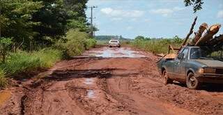 Estradas rurais estão em condições precárias devido as chuvas no início deste ano. (Foto: Cezar Dias/ Prefeitura)