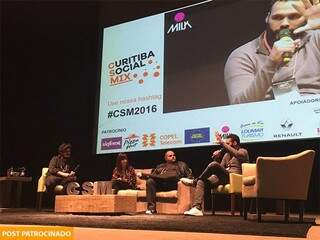 O CEO Igor Remigio apresenta o Aiqfome no Curitiba Social Mix, o maior evento digital do sul do Brasil (Foto: Divulgação)