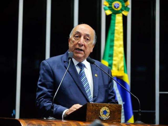 Pedro Chaves diz que vai assinar pedido para investigar A&eacute;cio Neves