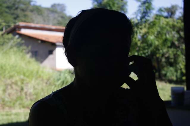 Pol&iacute;cia encontra ve&iacute;culo de idosos que foi roubado em ch&aacute;cara