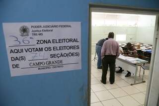 Cadastro da biometria é exigência para eleitor de Campo Grande votar nas Eleições 2018. (Foto: Marcos Ermínio)