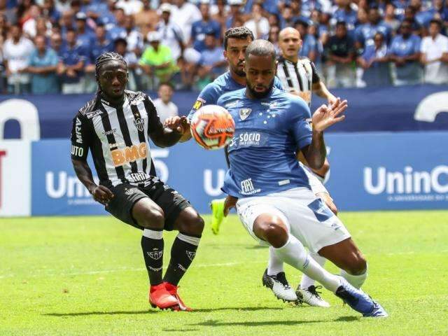 Atlético-MG e Cruzeiro ficam no empate em jogo marcado por pênaltis e expulsões