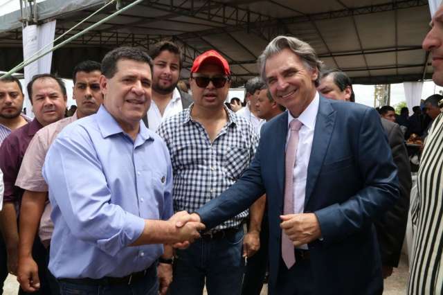 Inaugura&ccedil;&atilde;o de porto atrai presidente paraguaio, mas aduana preocupa