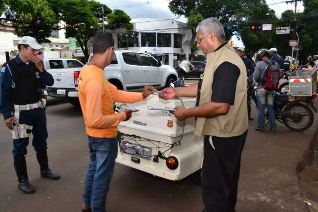 Conselho pode adiar pela segunda vez cumprimento da Lei do Motofrete