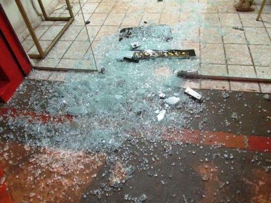 Homem &eacute; preso em flagrante roubando  joalheria em Aquidauana