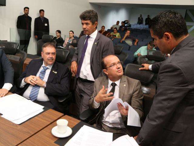Governo come&ccedil;a ano com 20 deputados na sua base aliada