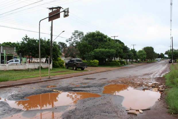  Amanh&atilde; prefeitura come&ccedil;a opera&ccedil;&atilde;o tapa-buraco em Dourados