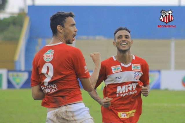 Em boa fase no Estadual, Lucas Guma &eacute; esperan&ccedil;a de gols contra o Joinville