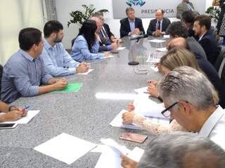 Reunião entre secretários e deputados estaduais na Assembleia Legislativa (Foto: Leonardo Rocha)