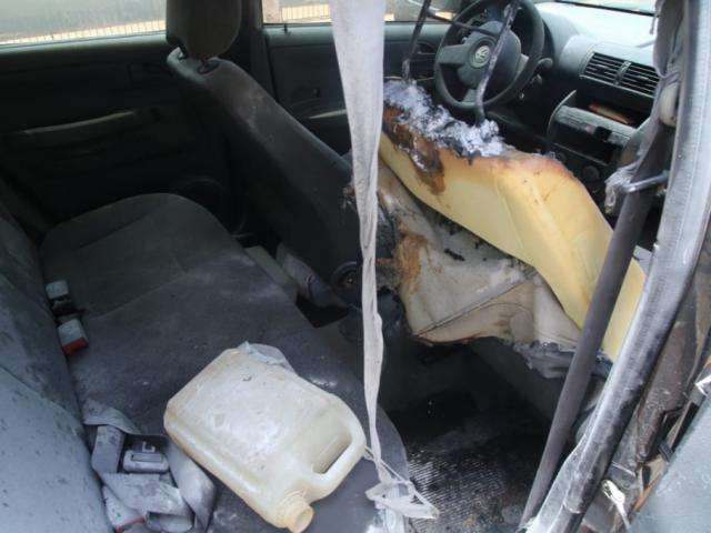 Depois de brigar em festa, homem tem carro incendiado