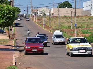 Falta sinalização horizontal na Tamandaré, cenário diário de acidentes. (Foto: João Garrigó)