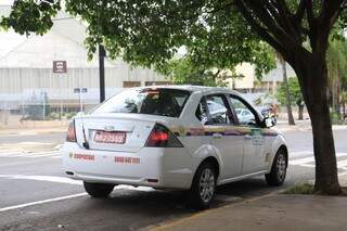 Projeto vai regulamentar táxis em Campo Grande. (Foto: Cleber Gellio)