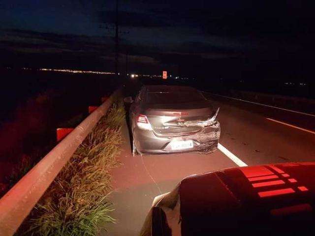 Suspeito de tr&aacute;fico se joga em rio para tentar fugir da pol&iacute;cia