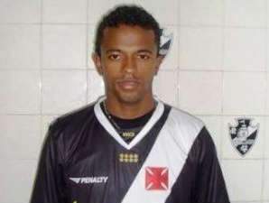  Atacante douradense pode ser refor&ccedil;o do Vasco no jogo contra Comercial