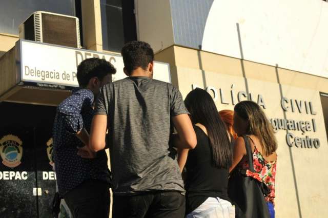 Adolescentes envolvidos em arrast&atilde;o tamb&eacute;m estariam agindo em sa&iacute;das de escolas