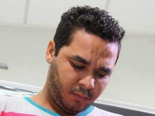 Homem que matou mulher na frente das filhas &eacute; condenado a 8 anos de pris&atilde;o