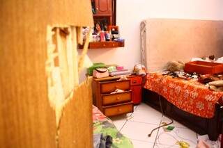T&eacute;cnico se desamarrou e lutou com tr&ecirc;s bandidos para salvar fam&iacute;lia