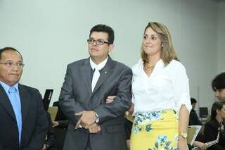 Vice-prefeito (no meio) pode assumir mandato de prefeito aos 43 anos de idade (Foto: Divulgação)