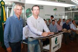 Convênio foi assinado ontem durante feira agropecuária em Maracaju (Foto: Divulgação/Fundação MS)