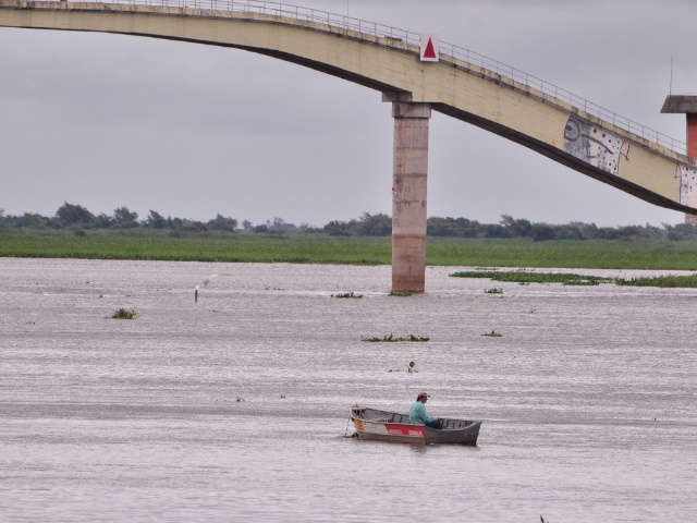  Chuva faz temperatura cair no interior; Ponta Por&atilde; registra 14&ordm;C