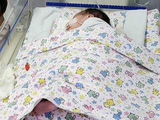 Uma das crianças que nasceram na unidade hospitalar. (Foto: Divulgação) 