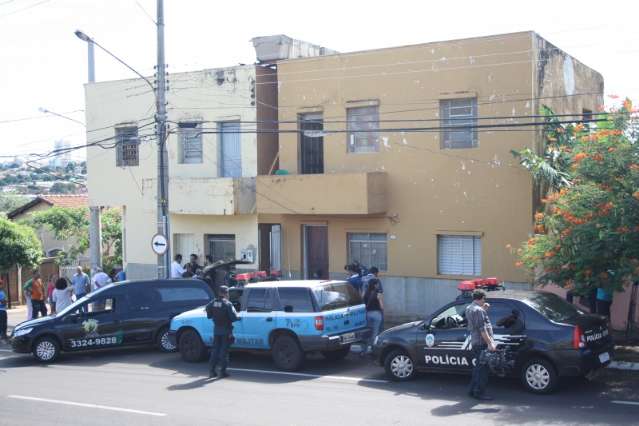 Assassino de auxiliar de enfermagem continua foragido ap&oacute;s mais de 1 ano