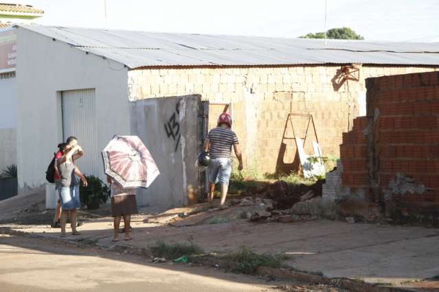 Per&iacute;cia voltou a casa onde estava corpo de empres&aacute;rio para recolher proj&eacute;til 