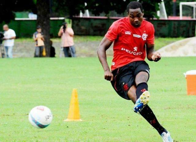 Flamengo pega Campinense em Juiz de Fora; Internacional recebe o Santa Cruz