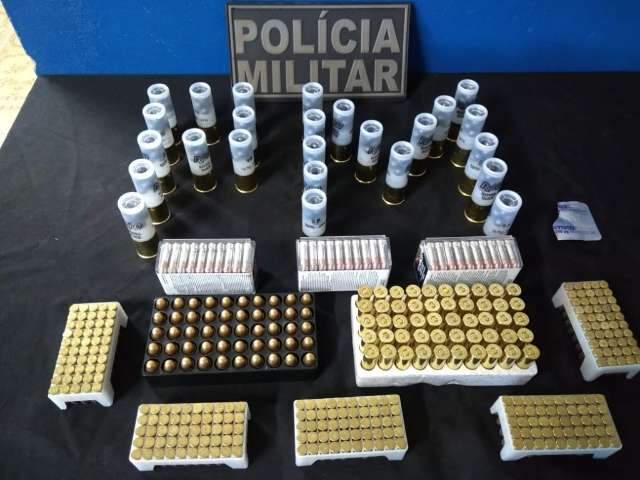 Motorista &eacute; preso com 525 muni&ccedil;&otilde;es contrabandeadas do Paraguai 