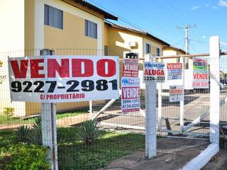 Residencial no bairro Tiradentes mostra alta demanda para venda ou aluguel de imóveis; mercado espera concretizar negócios com chegada do 13º. (Foto: João Garrigó)