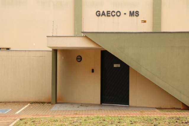 Andr&eacute;ia Olarte presta depoimento sobre crimes investigados por Gaeco