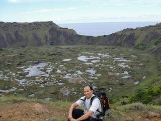 Cratera do vulcão Rano Kau, em Ranga Roa, Isla de Pascua. (Foto: Arquivo Pessoal)