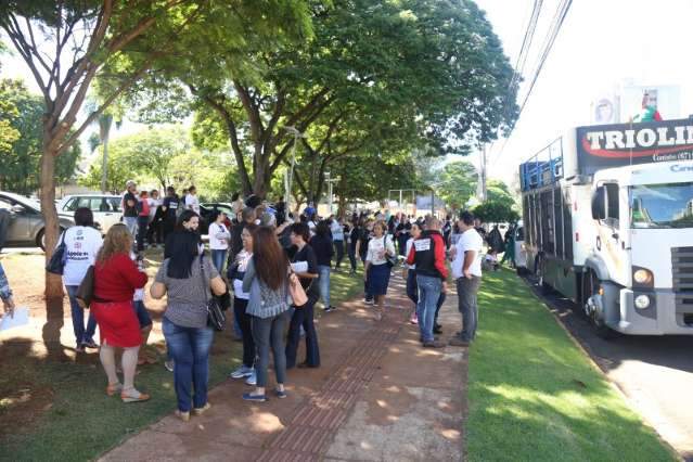 Sem sucesso em negocia&ccedil;&atilde;o, sindicato espera maior ades&atilde;o &agrave; greve