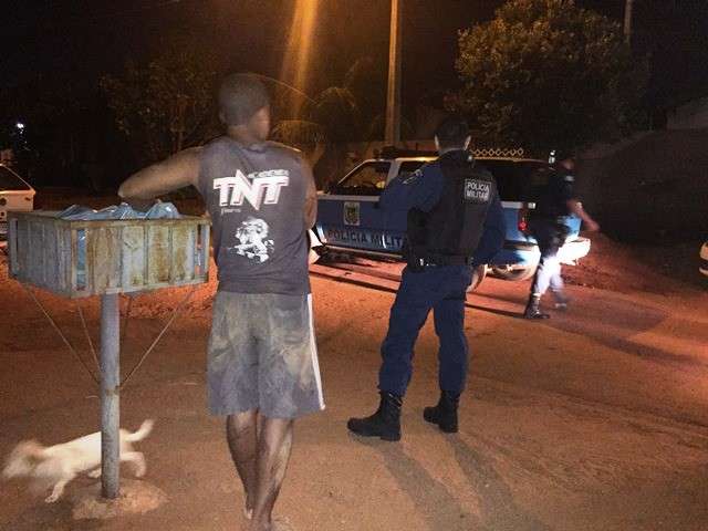 Policial militar reformado &eacute; esfaqueado pela mulher ap&oacute;s discuss&atilde;o