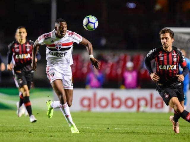 S&atilde;o Paulo e Atl&eacute;tico-PR decepcionam e saem de campo empatados em 0 a 0