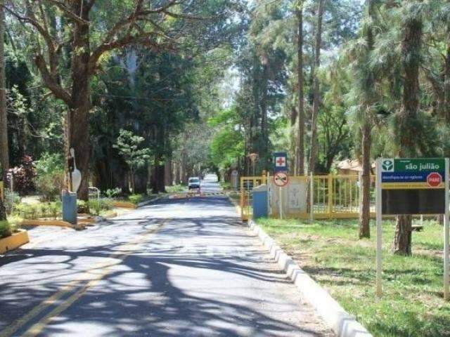 Homem armado invade hospital, diz ser policial e agride filho de paciente