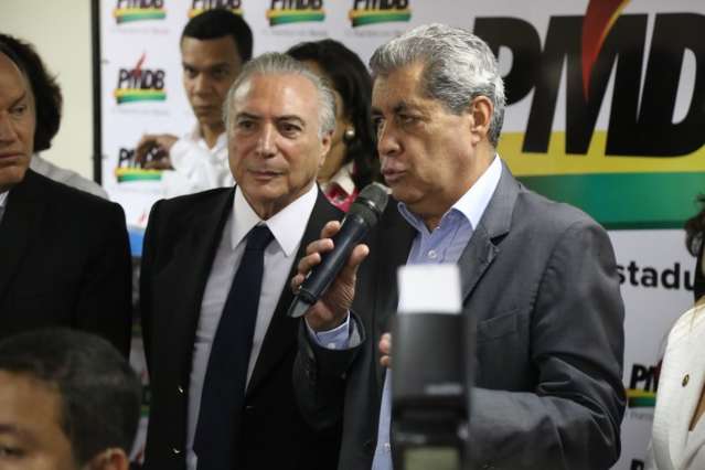 Puccinelli diz que aguarda sinal de Temer para indicar Moka ou Marun
