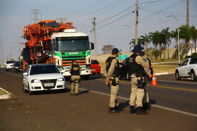 Pol&iacute;cia come&ccedil;a amanh&atilde; Opera&ccedil;&atilde;o Finados em rodovias estaduais