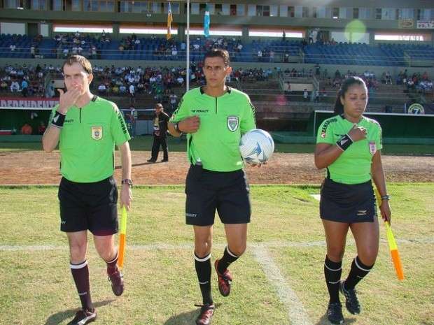 Mato Grosso do Sul na final da Copa Verde, s&oacute; que no apito