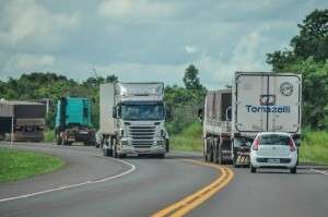 PRF alerta motorista para cuidados na viagem em decorr&ecirc;ncia de chuva