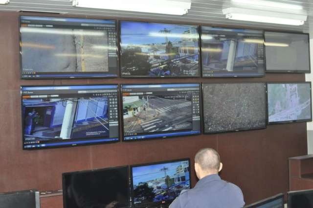 Campo-grandense n&atilde;o se intimida com c&acirc;meras e celebra &quot;Big Brother&quot;