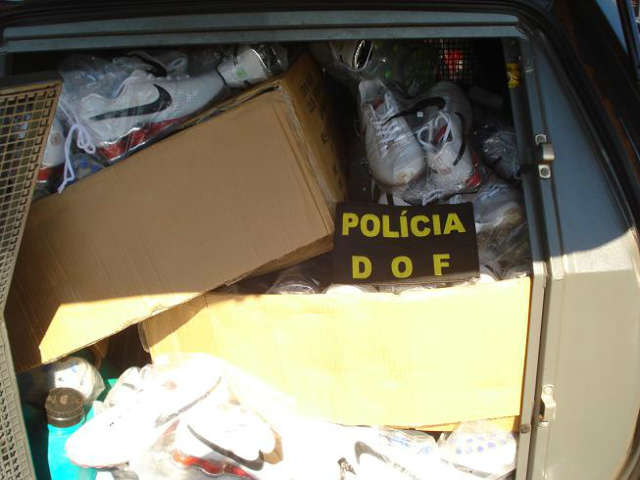  Em Navira&iacute;, DOF apreende 80 pares de t&ecirc;nis contrabandeados da Bol&iacute;via