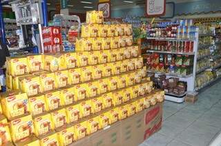 Supermercado se preparam para atender demanda do fim de ano. (Foto: Marcelo Calazans)